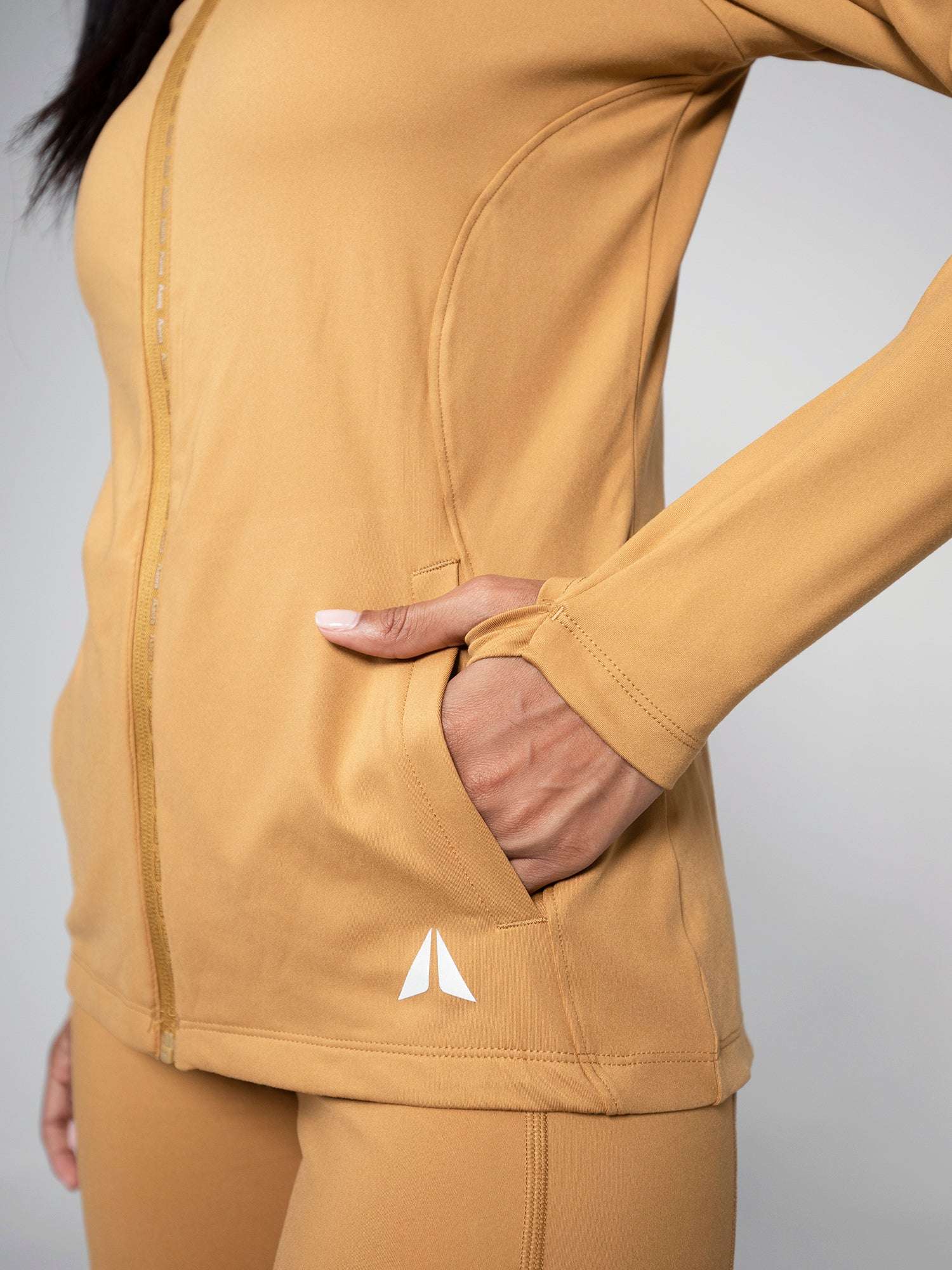 RAIN PERFORMANCE JACKET - CARAMEL