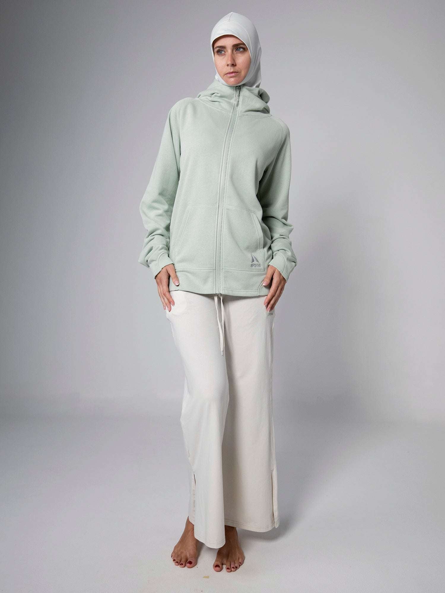 OVERSIZED ZIPPER HOODIE For Women - Aora Athliesure Shop online in Dubai