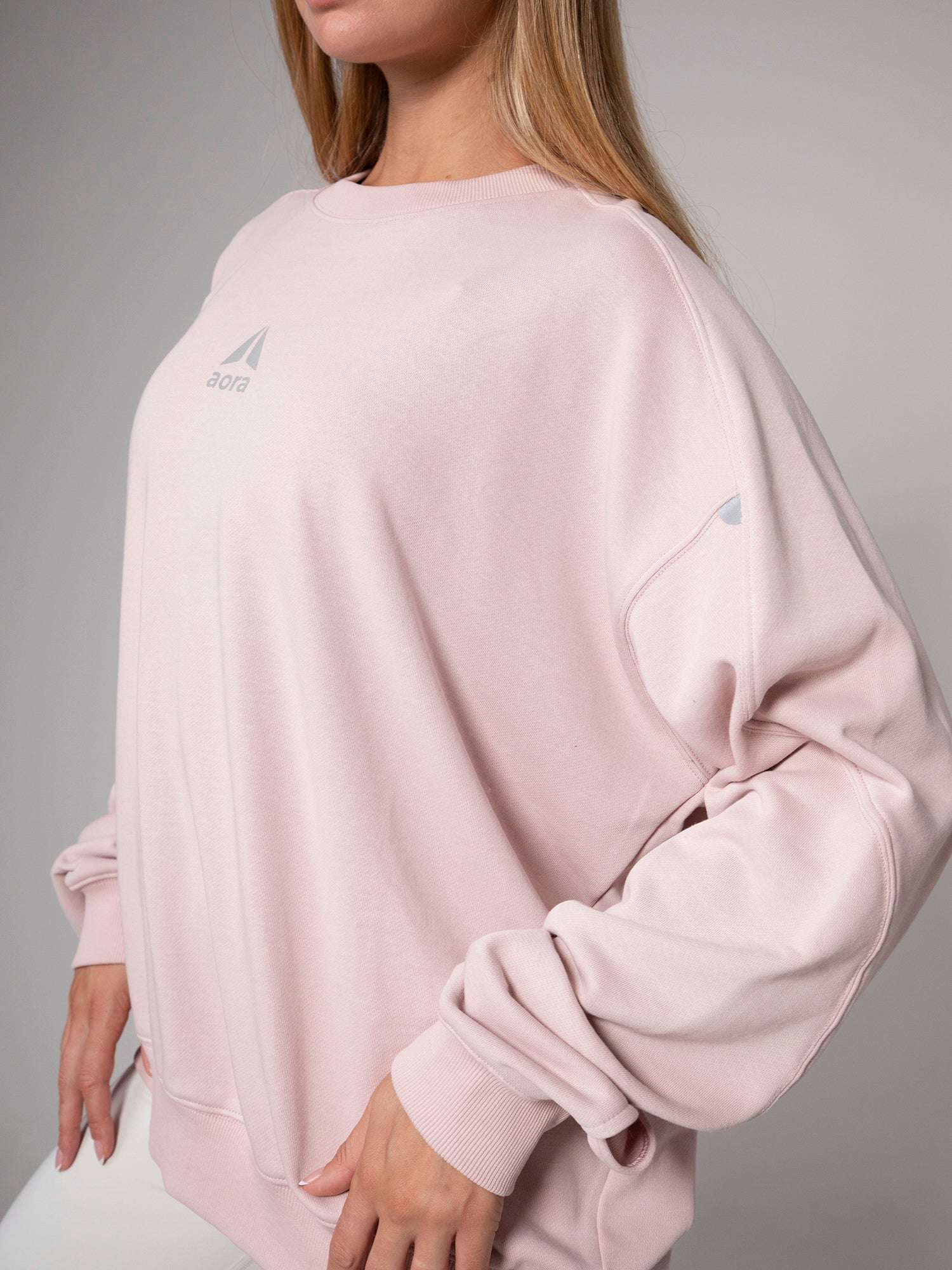 UNISEX NAIKAN OVERSIZE SWEATER For Women - Aora Activewear Shop online in Dubai