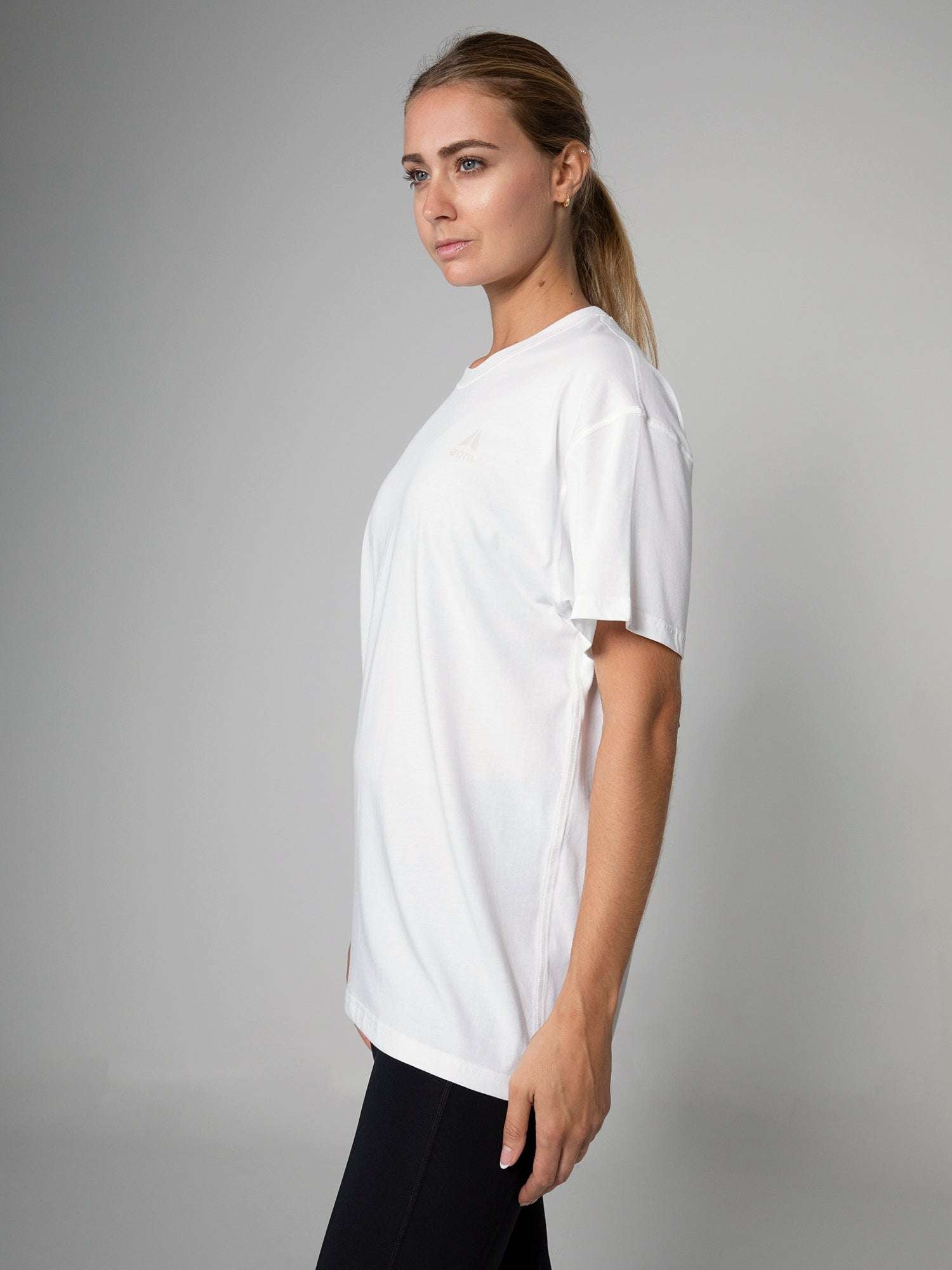 UNISEX SEASON GRAPHIC TSHIRT - V5 For Women - Aora Activewear Shop online in Dubai